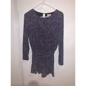 Long sleeve romper WITH POCKETS!